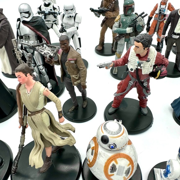 Lot of 20 Star Wars Cake Toppers Figures 4” Disney Store - Picture 3 of 10